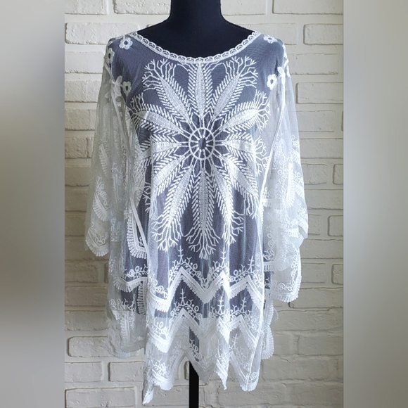 C+D+M White Lace Floral Beach Coverup Size Large Boho NWT - Picture 2 of 11